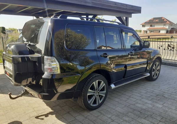 Mitsubishi Pajero cena 137760 przebieg: 129000, rok produkcji 2016 z Wrocław małe 56